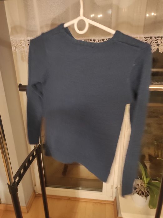 932. Sweter świąteczny Mikołaj YD r. 134-140