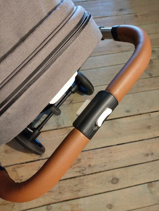 Cybex Balios S Lux  kolor Soho Grey na srebrnej ramie jak nowy+gratisy