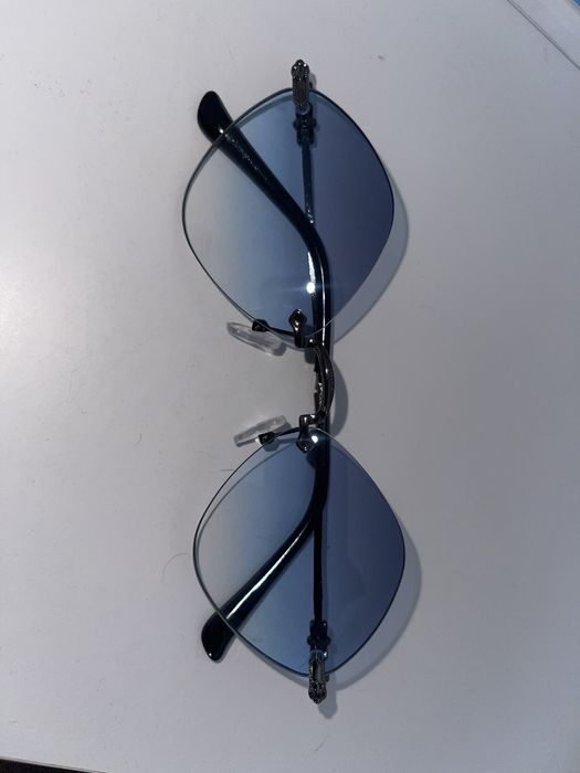 Стильні новенькі окуляри