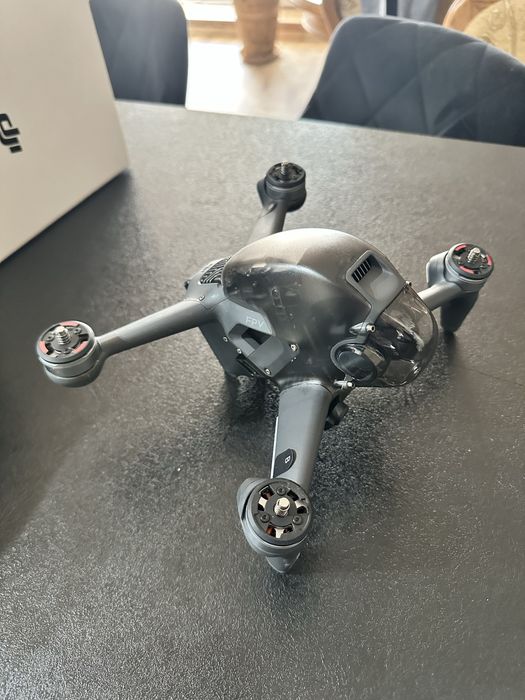DJI FPV COMBO   Stan bardzo dobry