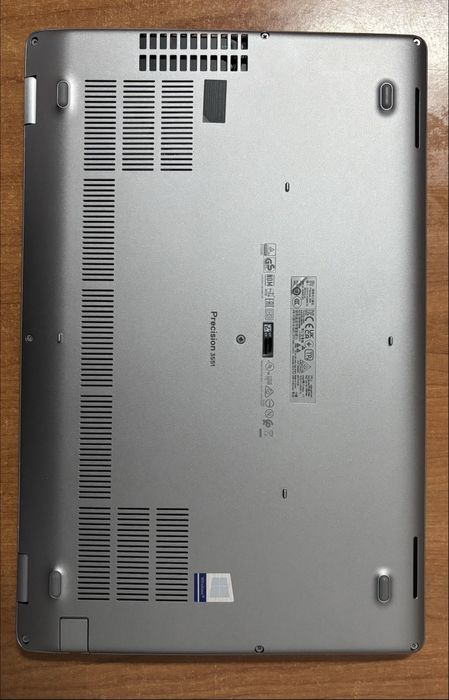 Dell Precision 3551 core i7 Nvidia Quadro 32G SSD 512GB