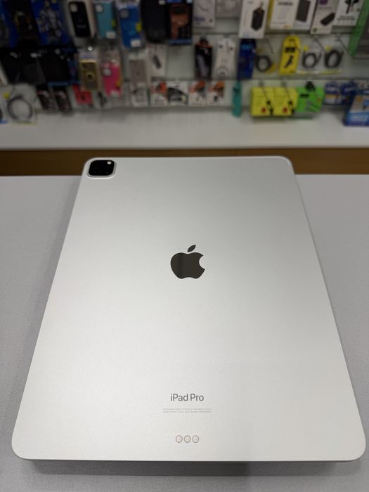 iPad Pro 12.9 M2 2022 128Gb Silver WiFi Супер стан Рідний АКБ