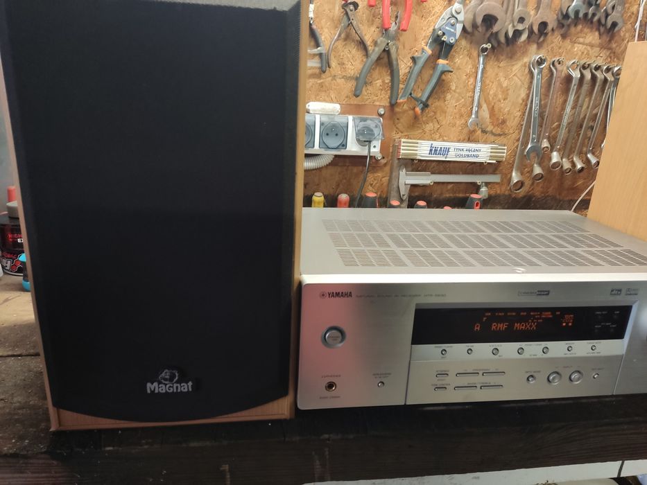 Amplituner Yamaha + Onkyo gratis