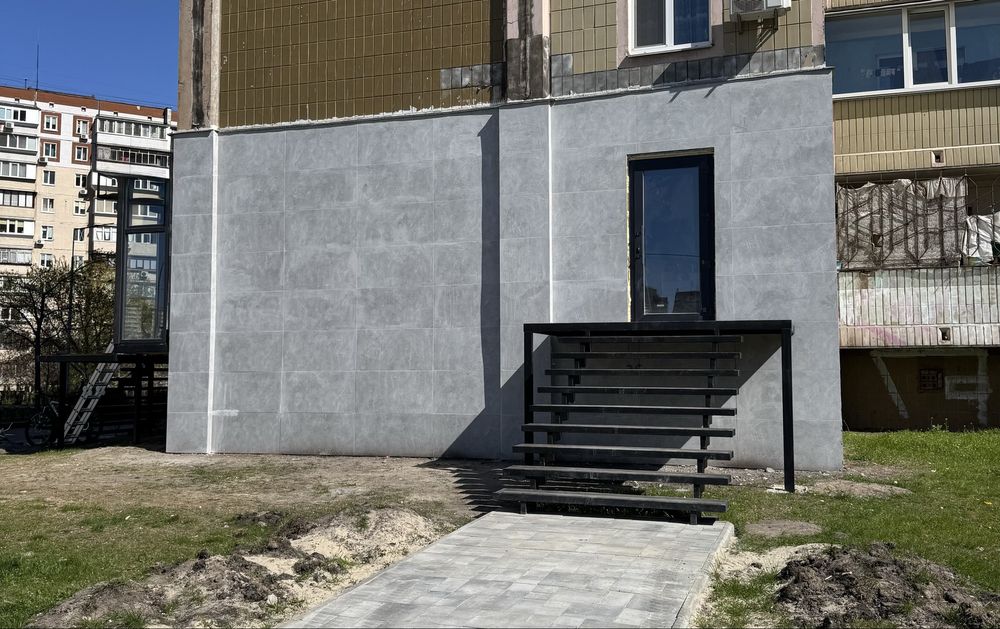 Оренда фасадного приміщення 16 м2 вул. Оноре де Бальзака, 58