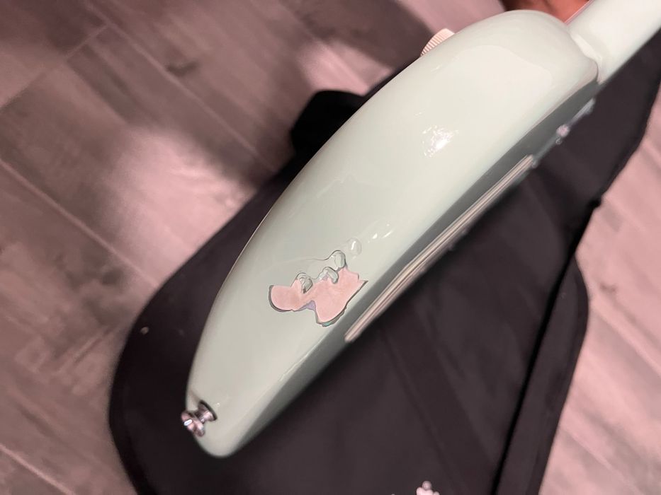 Guitarra Squier Affinity Stratocaster by Fender – Surf Green
