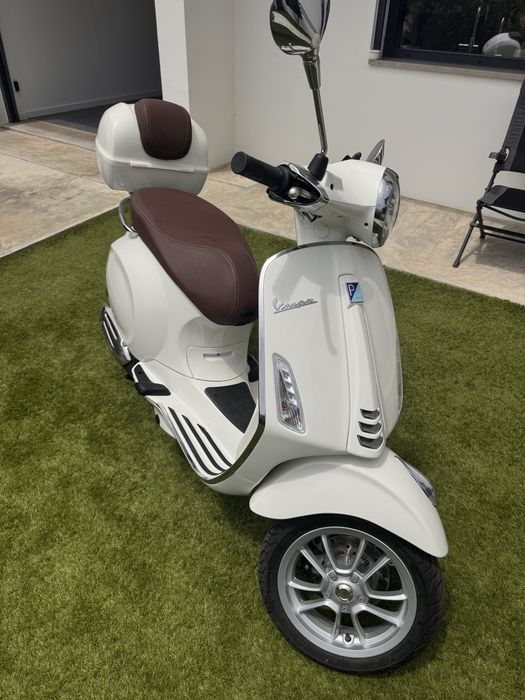 Vespa Primavera 125
