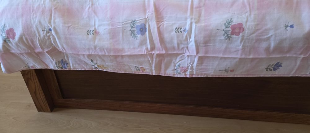 Vendo sommier madeira maciça