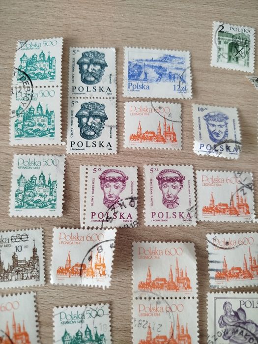 Zestaw znaczków pocztowych lata 80