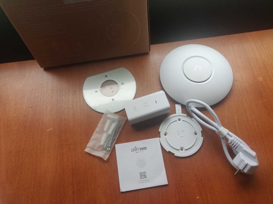 Ubiquit unifi AP AC lite