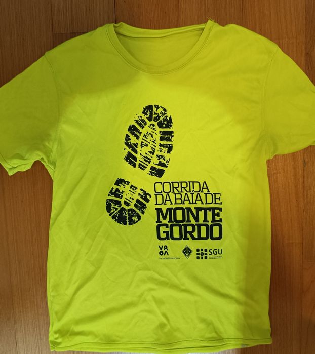T-shirts de corrida usadas