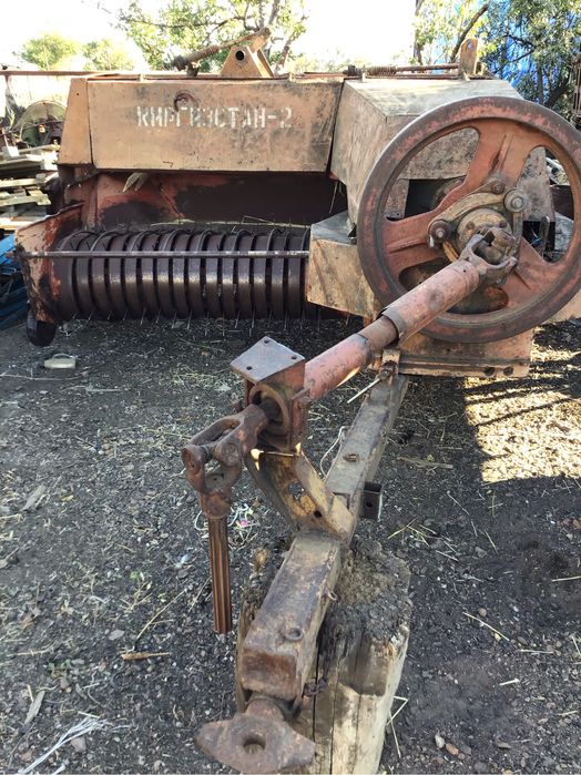 Прес -підборщік Киргизстан