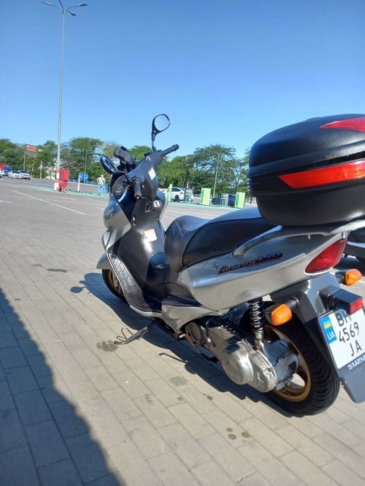 Suzuki Avenis 150 cc