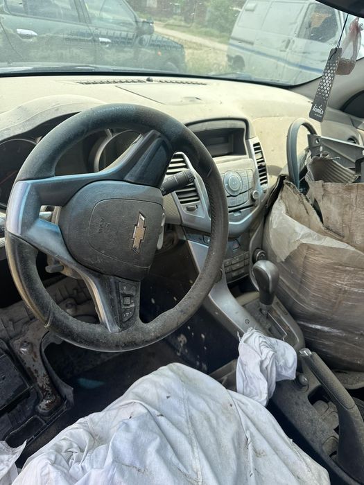 Шевроле Круз 1.8 автомат