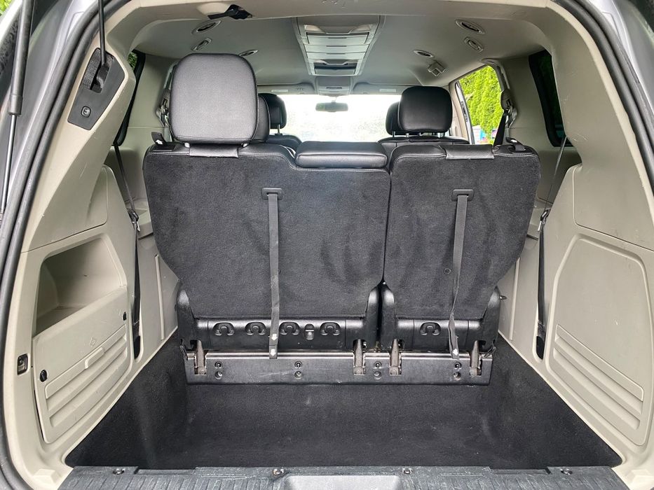 Chrysler Town & Country Voyager LPG  Dvd PL