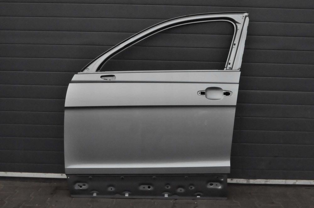 Bentley Bentayga бентли бентайга Дверь передняя задняя левая правая