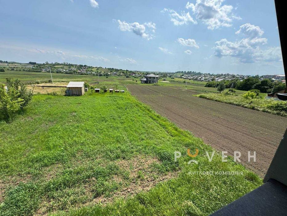 Продам будинок в м. Отинія