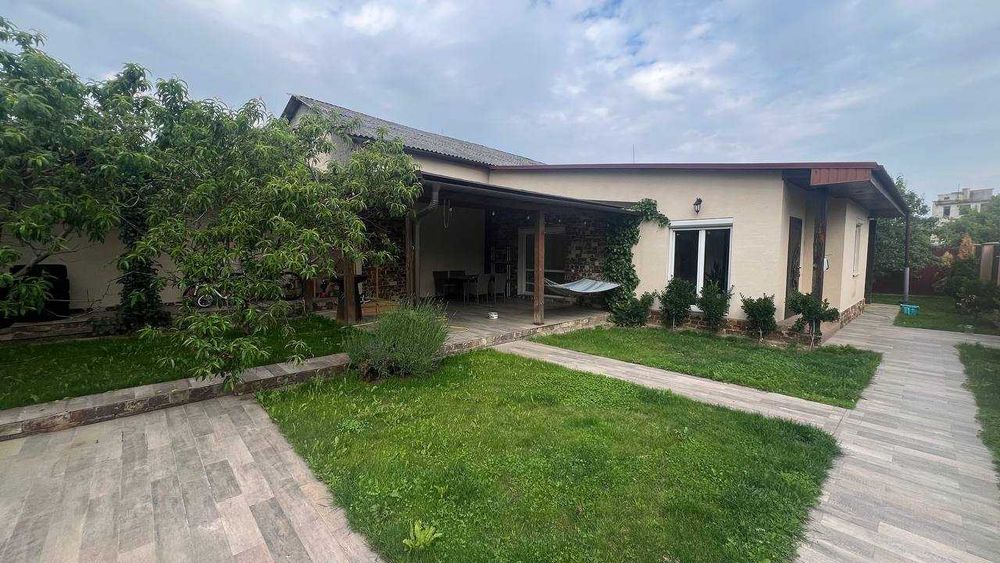 House in Mukachevo - View 3