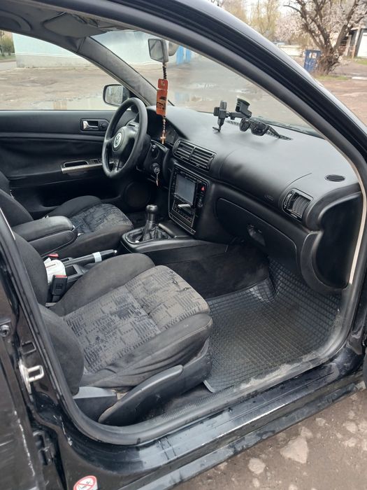 Продам авто фольксваген пассат б5 1.9       0671342012 дизель