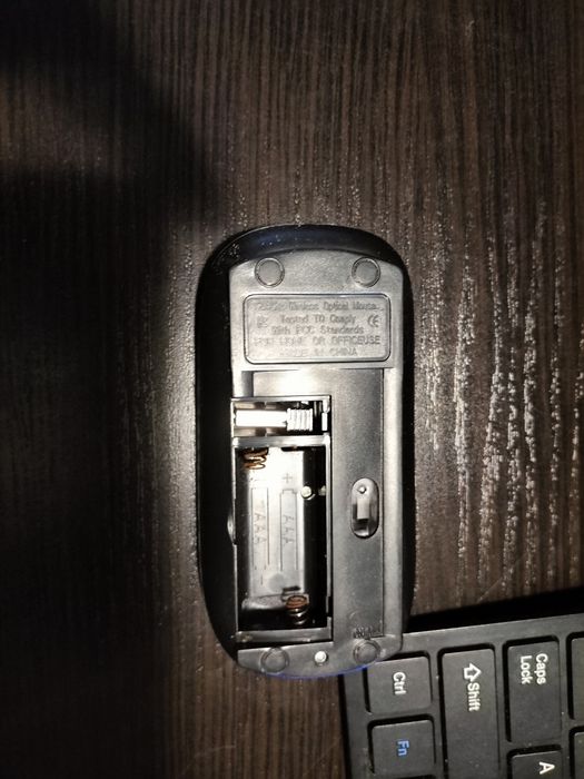 Bezprzewodowa BLUETOOTH mini  klawiatura + mysz Novaza Zestaw