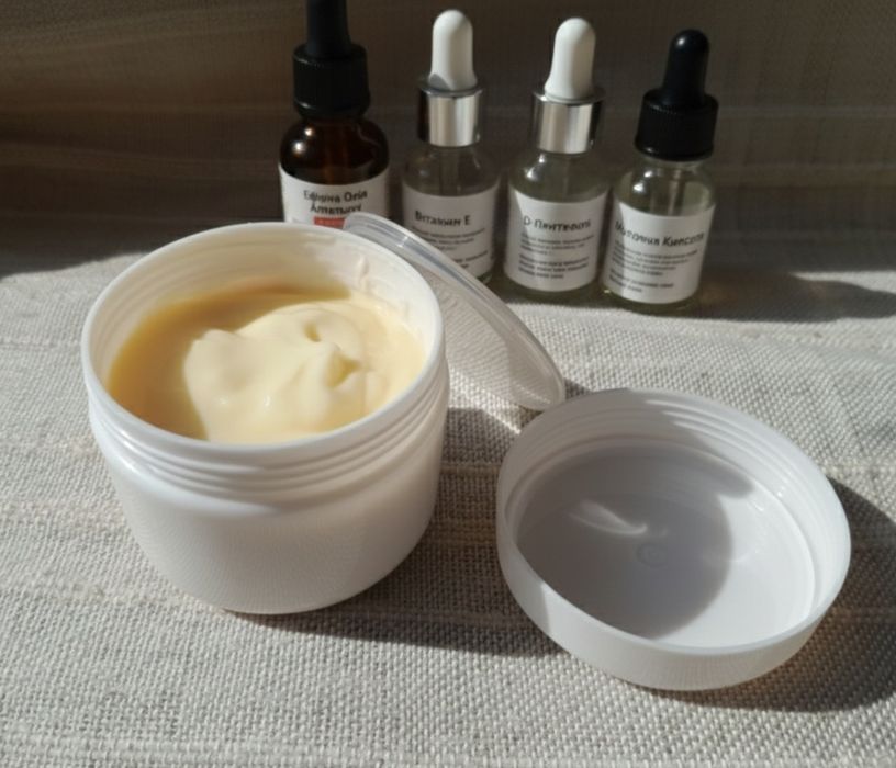 Органічний зволожуючий крем для обличчя/Крем для сухої шкіри.