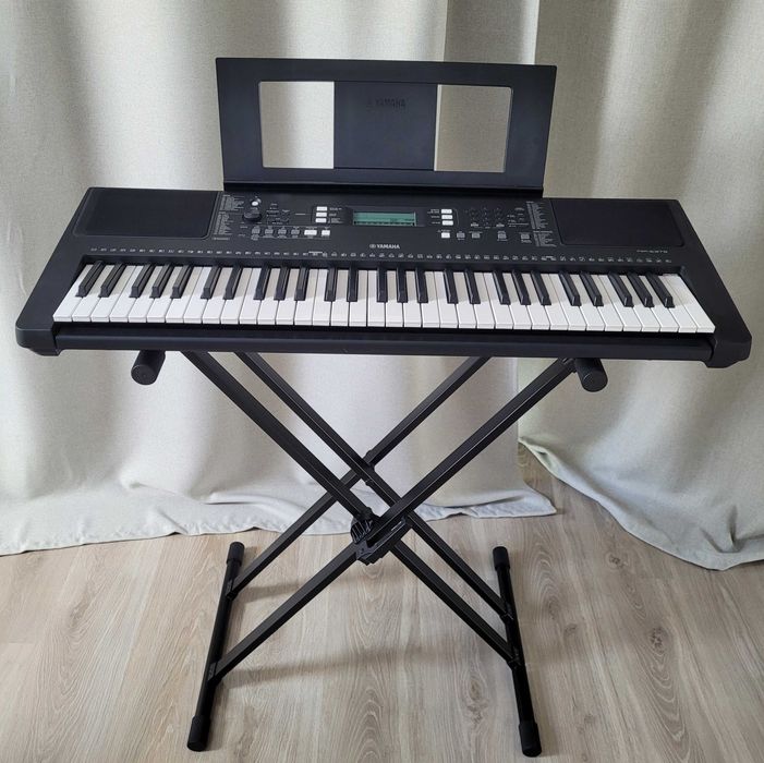 keyboard Yamaha PSR-E373 wraz ze stojakiem