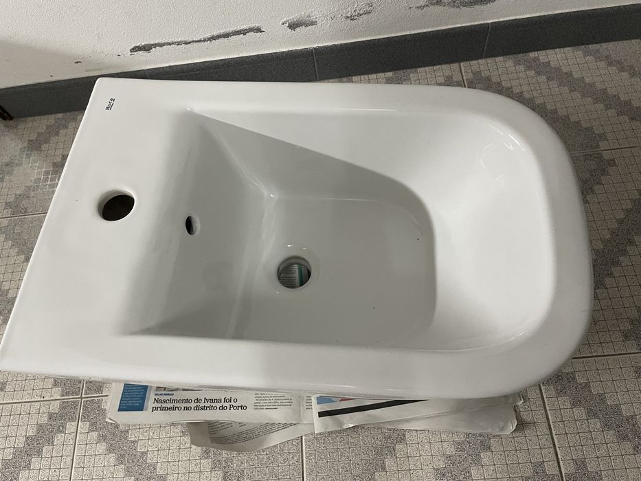 Bidé suspenso Roca Gap  NOVO