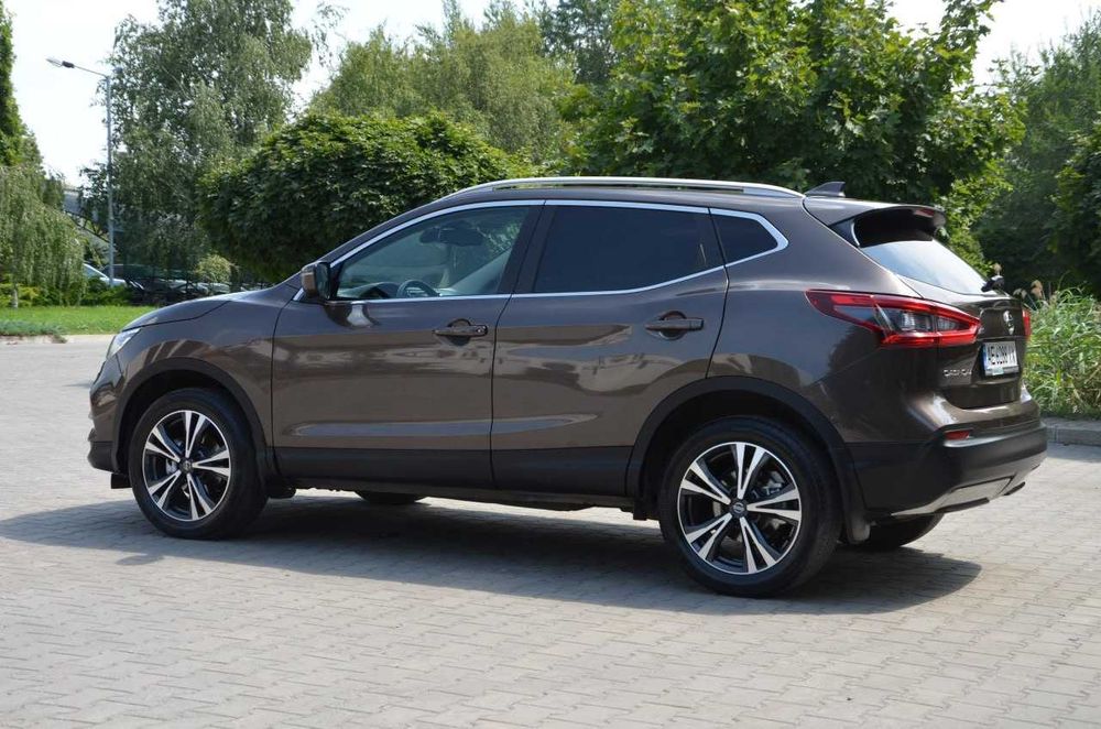 Продам NISSAN QASHQAI 2.0 AWD 2017 года выпуска