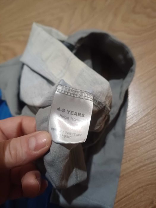 Bluzka Batman z peleryną r. 110