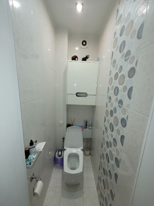 Продам 3 х ком квартиру. Центр. Сертификат. Проспект Свободы