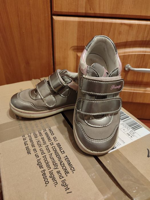 Дитячі кросівки на липучках Кросівки для дівчинки Кросівки Primigi 27