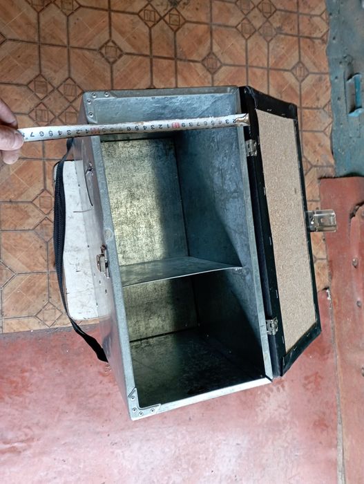 Металевий Рибацький ящик