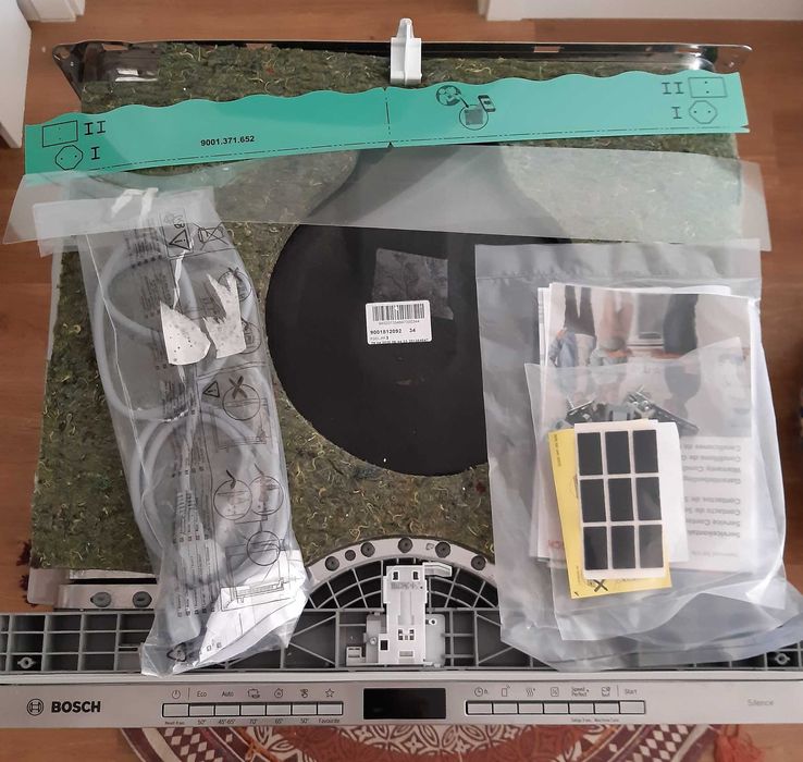 BOSCH Máquina lavar loiça encastre SBH4HVX03E a estrear OPORTUNIDADE