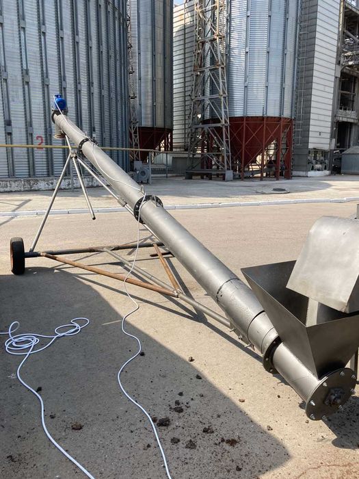 Шнекові навантажувачі (шнек, конвейєр, зернометатель, гвинтовий) зерна