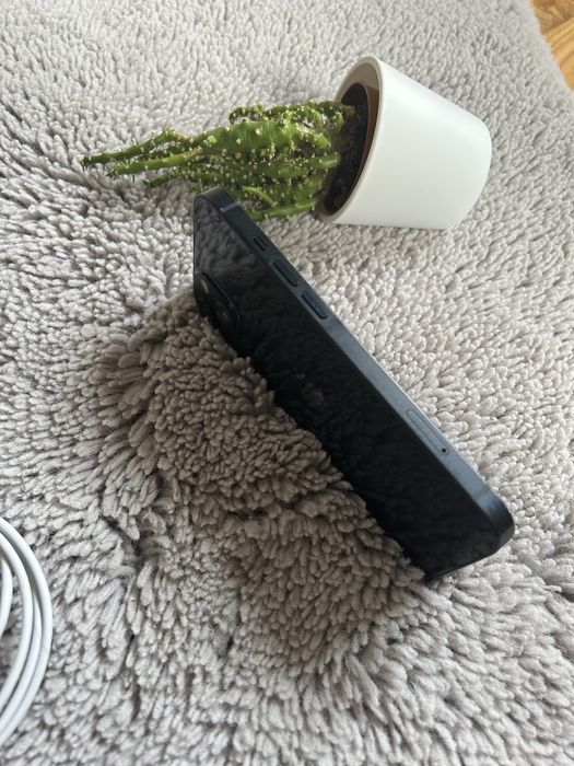 Iphone 13 128gb 87% baterii