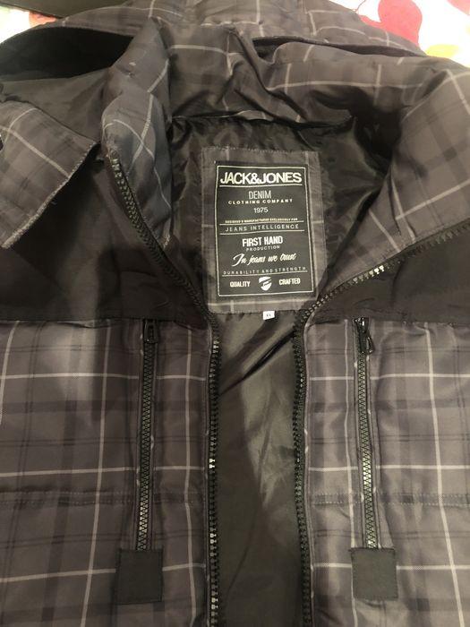 Kispo Jack Jones novo