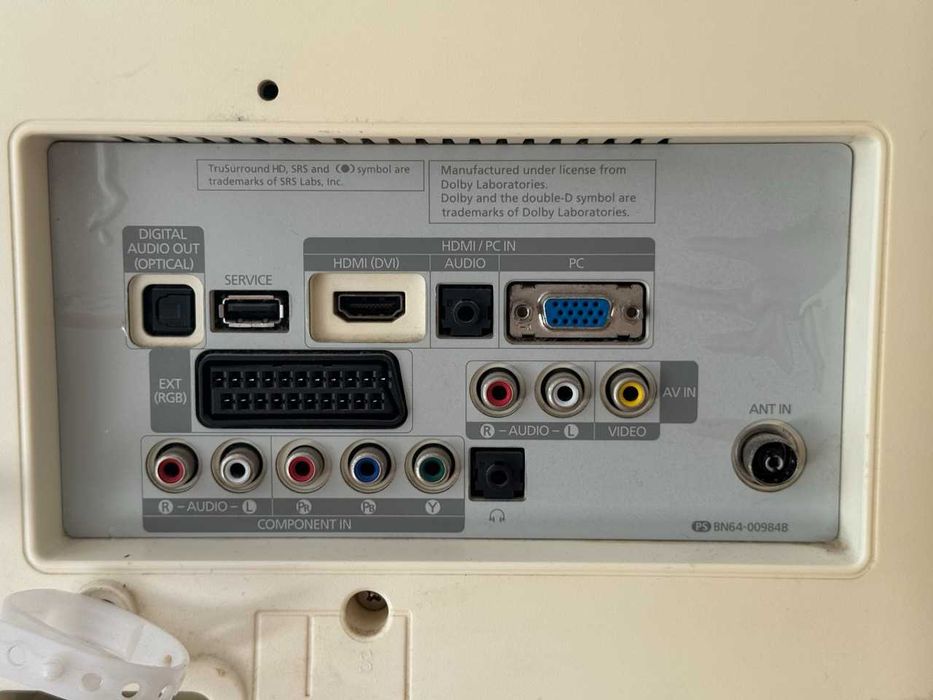 Televisão Samsung LCD de 19 polegadas, branca