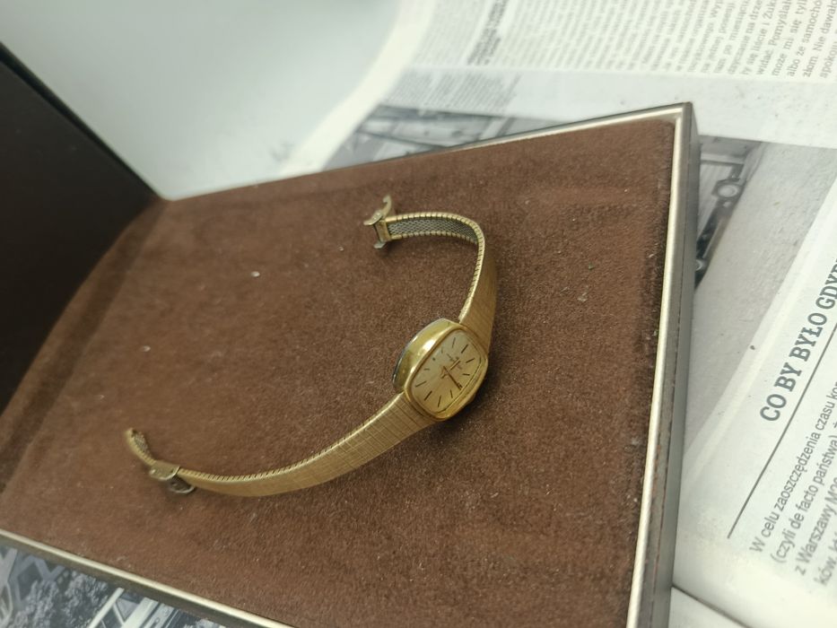 Zegarek damski Hamilton mechaniczny pozłacany au