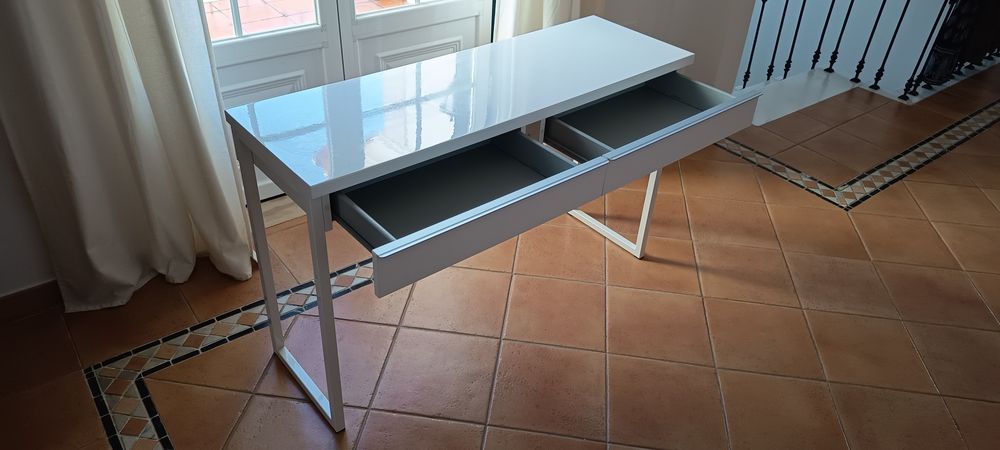 Secretária IKEA BESTÅ BURS Branca Alto Brilho | 120cm | Gavetas