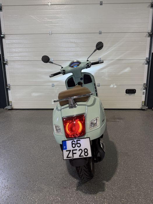 Vespa 125 GTS como nova