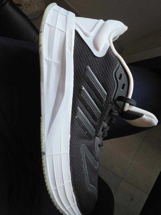 Buty sa nowe nie chodzone