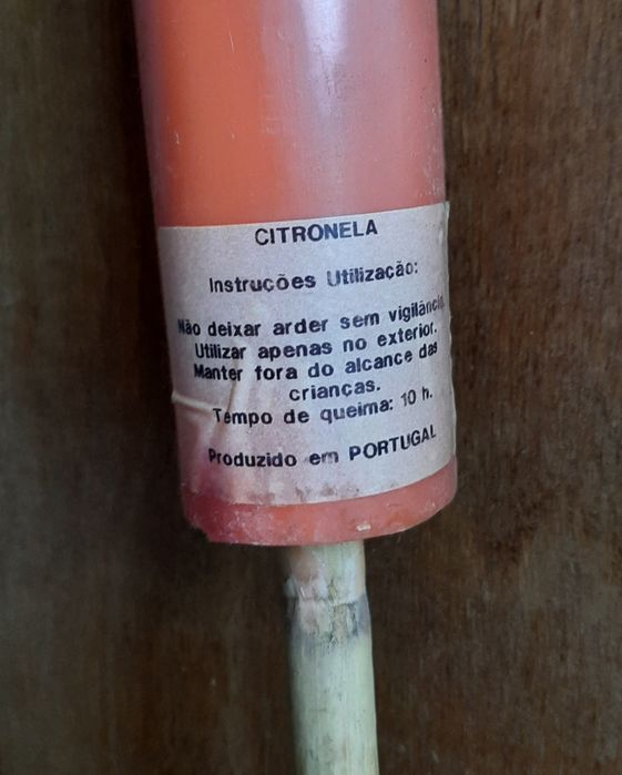 Velas, tochas com citronela para exterior
