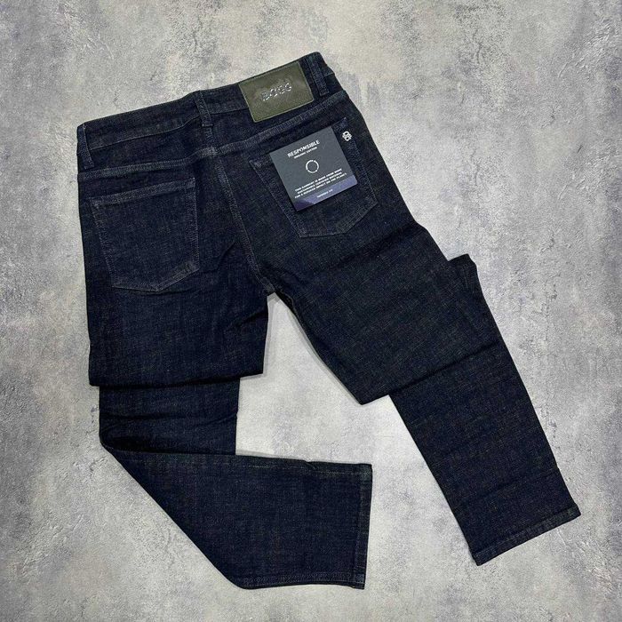 Не терті чолвоічі джисни Hugo Boss