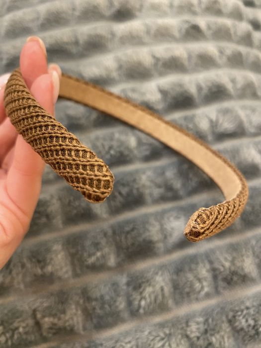 Стильний коричневий