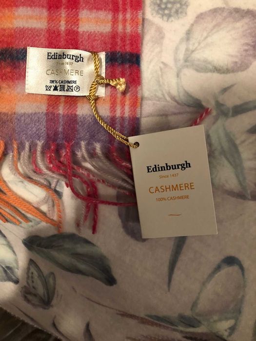 cachecol de cashmere tons rosa e laranja
