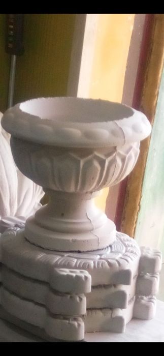 Doniczka betonowa zbrojona