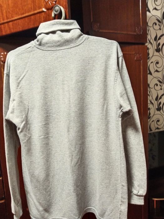 Продам гольф мужские Calvin Klein