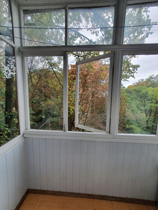 Підселення для однієї дівчини окрема кімната район Формаркету