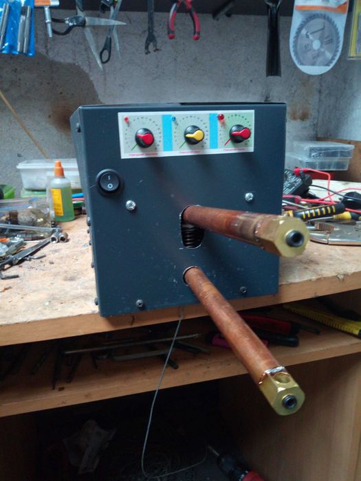 Zgrzewarka punktowa stołowa 230V