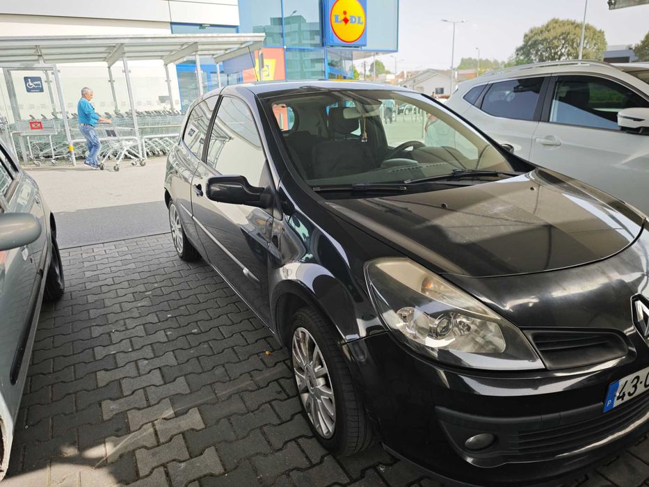 Renault Clio III 1.5 DCI Dynamic S 86cv