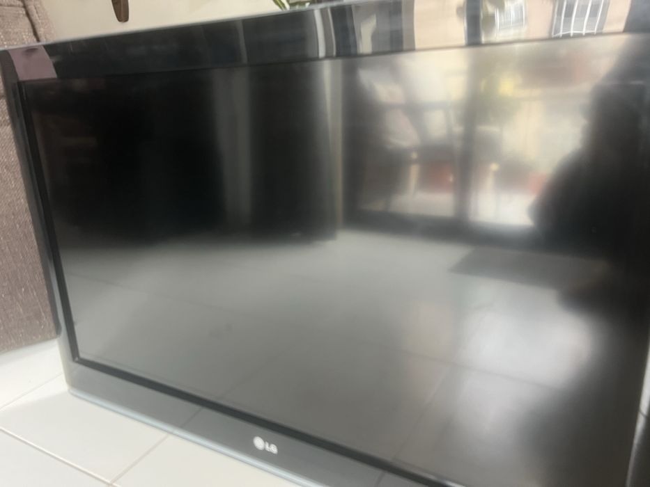 Televisão LG de 37 polegadas
